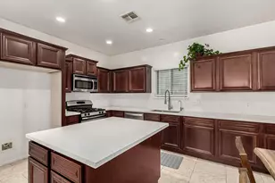 390 W Wisteria Pl, Chandler, AZ 85248 - Photo 11