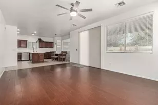 390 W Wisteria Pl, Chandler, AZ 85248 - Photo 9