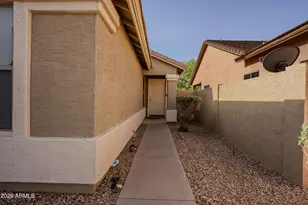 44633 W Yucca Ln, Maricopa, AZ 85138 - Photo 5