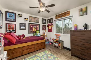 617 E Ellis Dr, Tempe, AZ 85282 - Photo 27