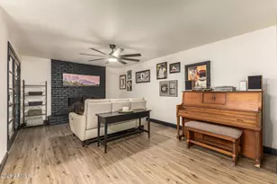 617 E Ellis Dr, Tempe, AZ 85282 - Photo 11