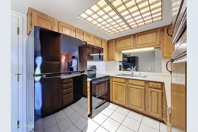 10330 W Thunderbird Boulevard #C318, Sun City, AZ 85351 - Photo 5