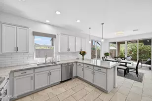 4635 E Patrick Ln, Phoenix, AZ 85050 - Photo 7