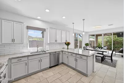 4635 E Patrick Lane, Phoenix, AZ 85050 - Photo 9
