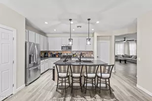 10203 W Albeniz Pl, Tolleson, AZ 85353 - Photo 11