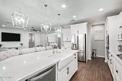 18735 W San Juan Avenue, Litchfield Park, AZ 85340 - Photo 5