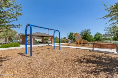 18735 W San Juan Avenue, Litchfield Park, AZ 85340 - Photo 29