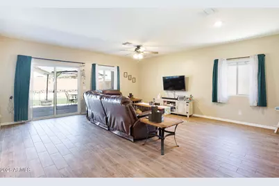 308 W Pacific Drive, Casa Grande, AZ 85122 - Photo 7