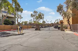 2625 E Indian School Rd, Phoenix, AZ 85016 - Photo 49