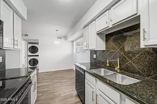 2625 E Indian School Rd, Phoenix, AZ 85016 - Photo 15