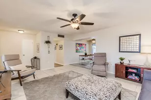 10441 W Burns Dr, Sun City, AZ 85351 - Photo 11