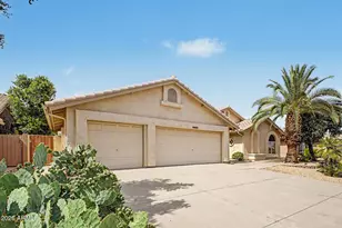 8456 W Rockwood Dr, Peoria, AZ 85382 - Photo 5