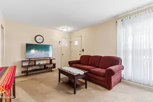 10535 W Prairie Hills Cir, Sun City, AZ 85351 - Photo 3