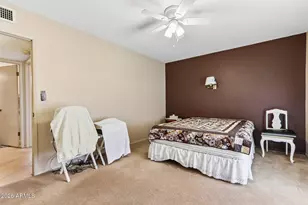 10535 W Prairie Hills Cir, Sun City, AZ 85351 - Photo 17