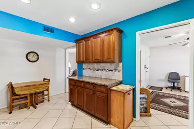 10535 W Prairie Hills Circle, Sun City, AZ 85351 - Photo 13
