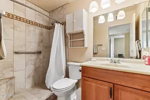 10535 W Prairie Hills Cir, Sun City, AZ 85351 - Photo 23