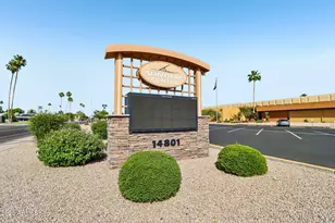 10535 W Prairie Hills Cir, Sun City, AZ 85351 - Photo 33