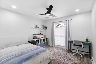 10628 E Cinnabar Ave, Scottsdale, AZ 85258 - Photo 15