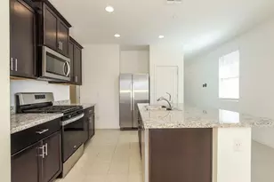 4810 S 107th Ln, Tolleson, AZ 85353 - Photo 7