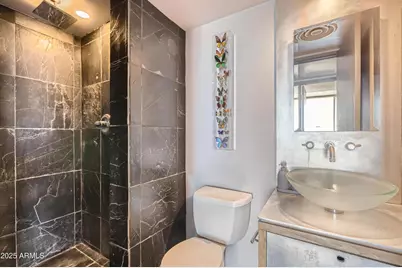 207 W Clarendon Avenue #G18, Phoenix, AZ 85013 - Photo 15
