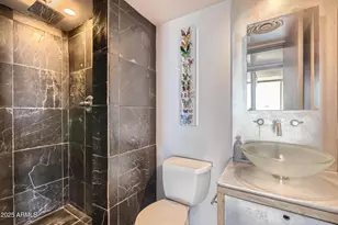 207 W Clarendon Ave, Phoenix, AZ 85013 - Photo 15