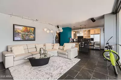 207 W Clarendon Avenue #G18, Phoenix, AZ 85013 - Photo 3