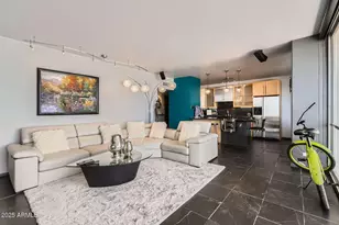 207 W Clarendon Ave, Phoenix, AZ 85013 - Photo 3