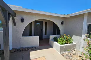 8702 W Pinnacle Peak Rd, Peoria, AZ 85383 - Photo 3