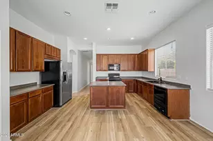 2395 S Whetstone Pl, Chandler, AZ 85286 - Photo 11
