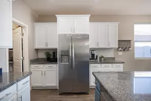 35471 N Bandolier Dr, San Tan Valley, AZ 85144 - Photo 11