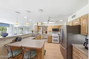 10102 W Highwood Ln, Sun City, AZ 85373 - Photo 3
