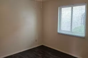 9222 N 35th Ave, Phoenix, AZ 85051 - Photo 11