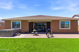 18904 W Mercer Ln, Surprise, AZ 85388 - Photo 9