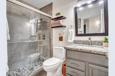 8010 W Shaw Butte Drive, Peoria, AZ 85345 - Photo 27