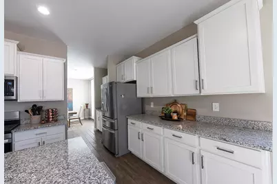 37830 W Santa Barbara Avenue, Maricopa, AZ 85138 - Photo 5