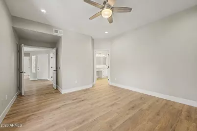 15380 N 100th Street #2114, Scottsdale, AZ 85260 - Photo 7
