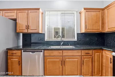 44228 W McClelland Drive, Maricopa, AZ 85138 - Photo 9