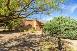 8933 S Yell Ln, Hereford, AZ 85615 - Photo 13