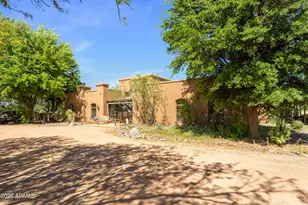 8933 S Yell Ln, Hereford, AZ 85615 - Photo 11
