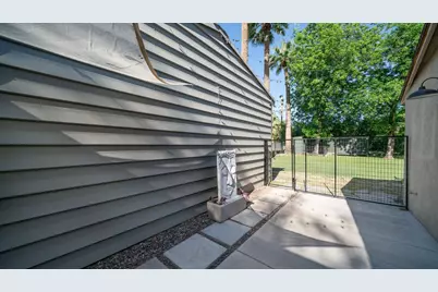20 W Medlock Drive, Phoenix, AZ 85013 - Photo 29