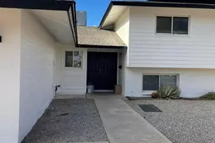 1600 E Laguna Dr, Tempe, AZ 85282 - Photo 5