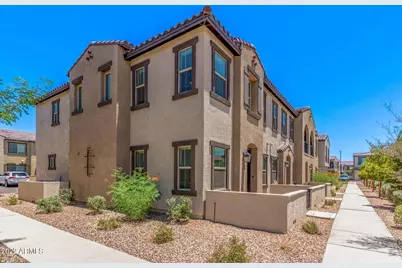 155 N Lakeview Boulevard #136, Chandler, AZ 85225 - Photo 1