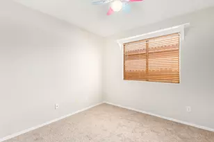 139 W Oxford Ln, Gilbert, AZ 85233 - Photo 21