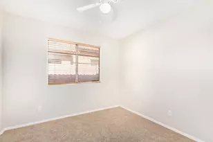 139 W Oxford Ln, Gilbert, AZ 85233 - Photo 23