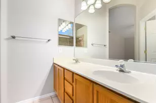 139 W Oxford Ln, Gilbert, AZ 85233 - Photo 25