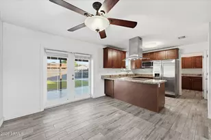 221 W Indigo St, Mesa, AZ 85201 - Photo 9