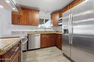 221 W Indigo St, Mesa, AZ 85201 - Photo 11