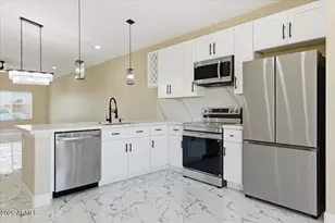 9889 W Heather Dr, Arizona City, AZ 85123 - Photo 15