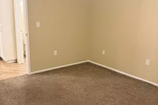 461 W Holmes Ave, Mesa, AZ 85210 - Photo 3