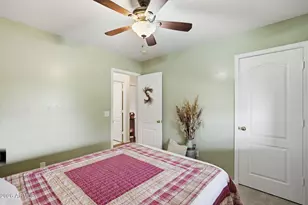 9989 W Camelia Dr, Arizona City, AZ 85123 - Photo 17